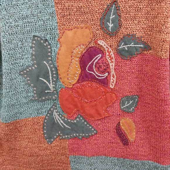 2500 Size XL Applique Decorated Poly Cotton Sweater - Picture 2 of 5